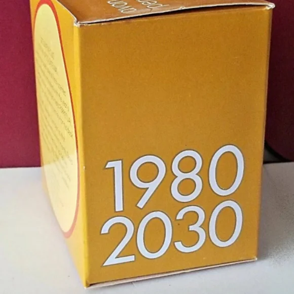 Vintage perpetual calendar container with soap factory sealed rare - Picture 2 of 6